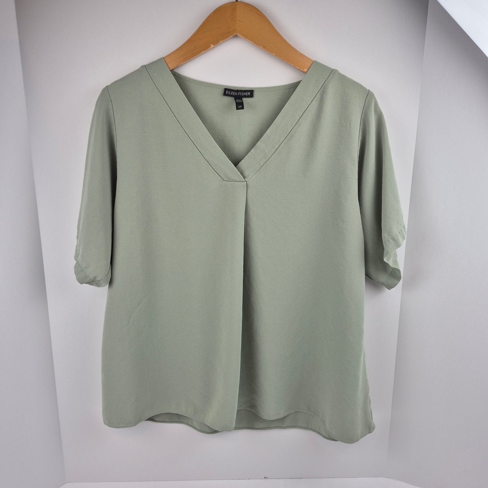 Eileen‎ Fisher Petite Blous S/P Sage Green V-Neck Short Sleeve Minimalist Spring
